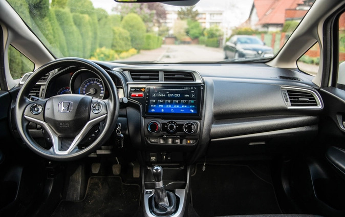 Honda Jazz cena 49900 przebieg: 75000, rok produkcji 2018 z Szczecin małe 781